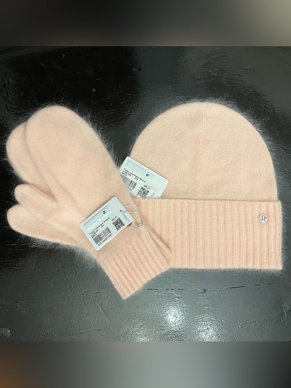 BNWT Lululemon Fuzzy Cashmere Beanie (O/S) & Mittens (M/L) in Light Pink
